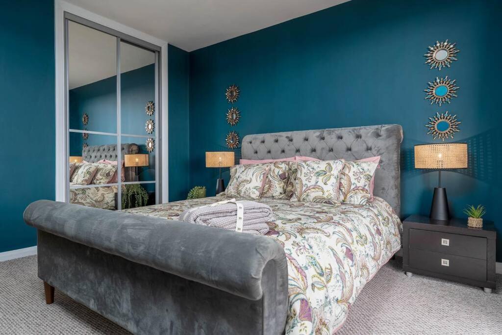 Lovely Apartment With Spectacular Views & Free Parking Brighton Bagian luar foto
